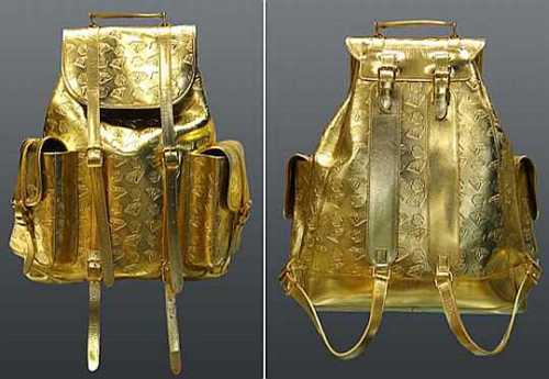 Sane_Nda's tweet photo. With that being said I do heart this bag #charming init http://t.co/PL4CvRT2