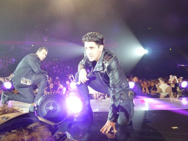 AK1975's tweet photo. @JonathanRKnight Looking good in Oberhausen!! http://t.co/8xvO6UlU