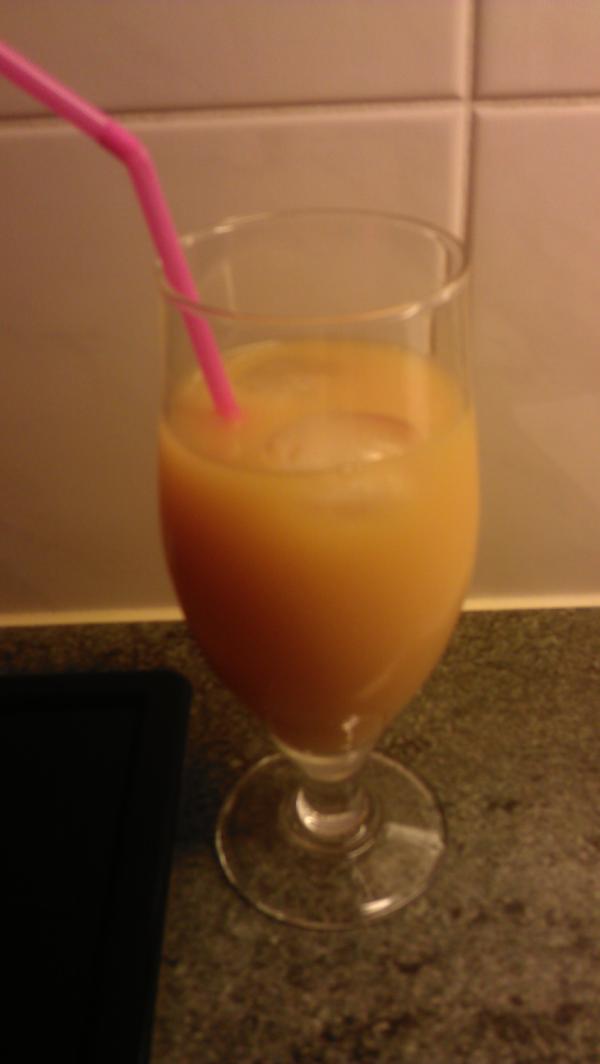 Lekkere cocktail voor deze warme avond! Planter's Punch :)