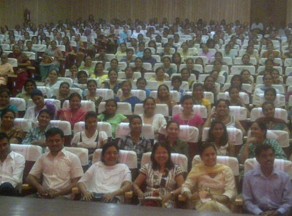 thekiranbedi's tweet photo. Here is a view. At Divvya Bharati Aurangabad event. Eager to ask. Wow. Full of energy. http://t.co/cq1wihv4
