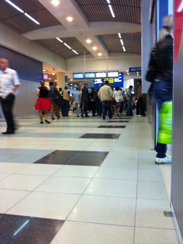 V_Vasilchenko's tweet image. В #аэропортДомодедово через 1,5 часа вылет в #Ростов-на-Дону ))) АЕеее