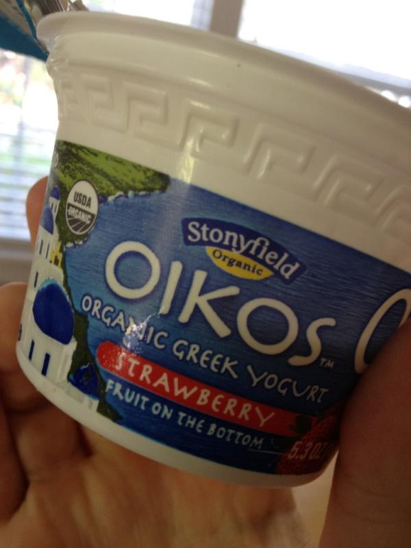 KillingCalories's tweet photo. @Stonyfield Organic Greek Yogurt is one of the best breakfast foods we have found! 0 fat, 13g protein, and delicious! http://t.co/YFh83EKe