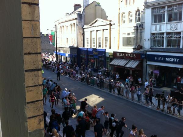 HighStCardiff's tweet image. High Street Cardiff starting to get very busy now, in anticipation of the #torchrelay