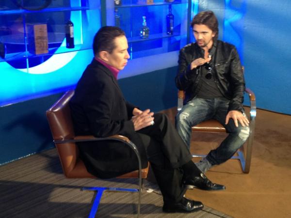 GAINFANTE's tweet photo. Que buen tipo @juanes. Gracias por la exclusiva para @encompaniadetv http://t.co/5x3iE4Fu