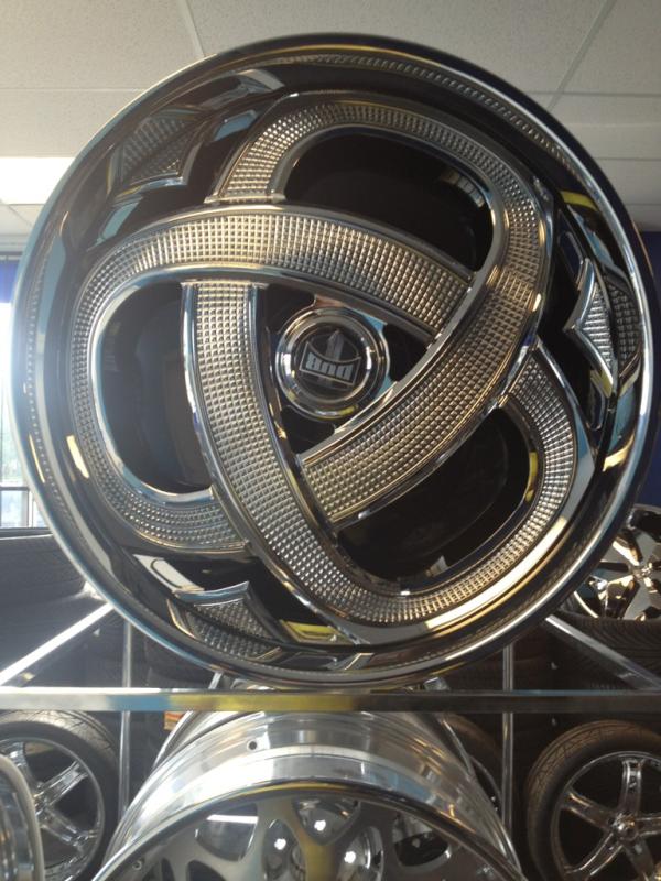 SwiftCustomRims's tweet image. 