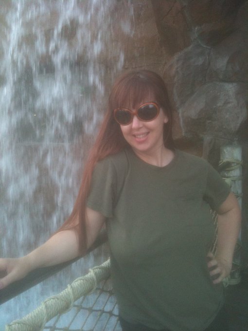 Me in front of the waterfall at Rain Forest Cafe-Galveston&nbsp; http://t.co/jQhvqvkt