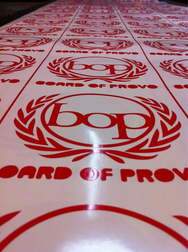 925NEVER's tweet photo. Makin' stickers on a Friday.  #weekend is near!! http://t.co/ujs1AW2M