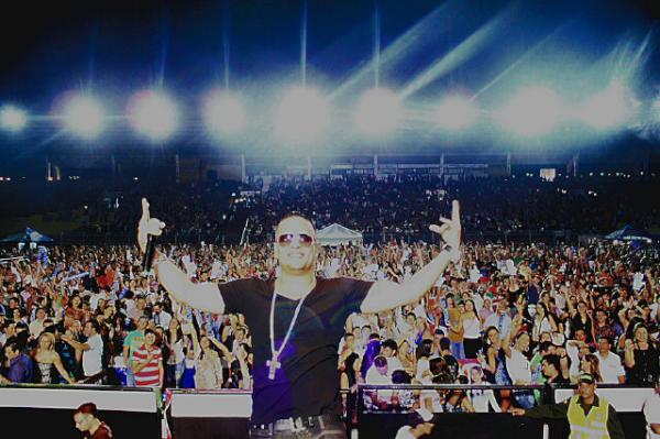 ALBERTOSTYLEE's tweet photo. Hoy estare presentandome en #PRIZMA los espero! http://t.co/41O4WQ5g