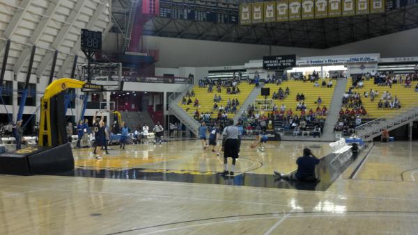 Basketball in the Pyramid this afternoon with <a href="/SOSoCal/">Special Olympics Southern California</a>.