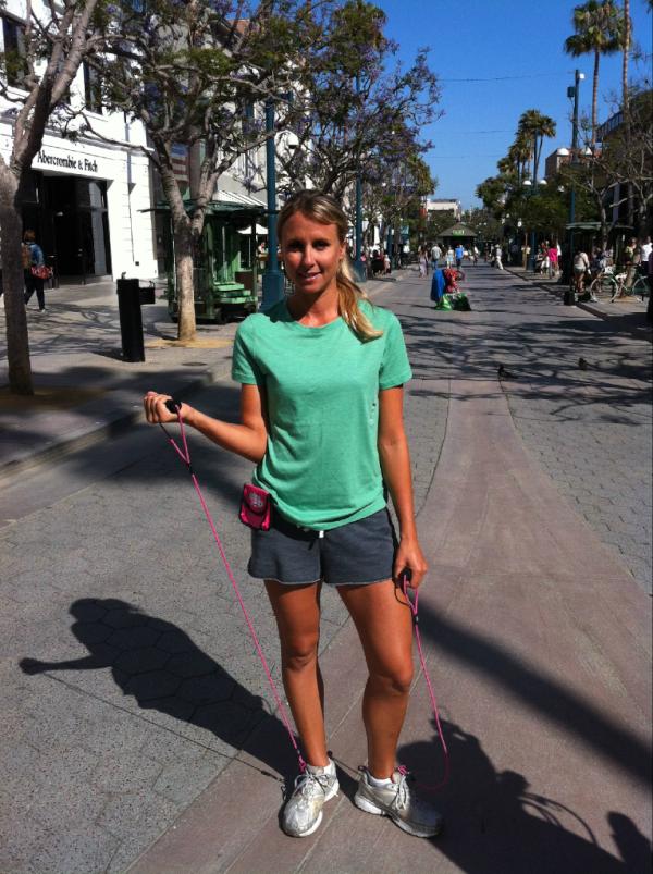 LaryssaAnnaM's tweet image. @ Shoot 4 new fitness product @ SM Promenade-got some fun video footage &amp;amp; a workout in @ the same time #multitaskmaster