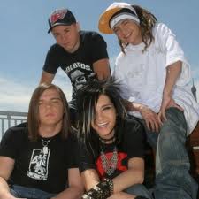 StephanneTH's tweet photo. Amo esses sorrisos !! http://t.co/uru8gsQf