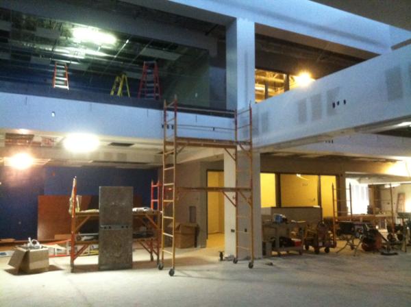 IntegratedNews's tweet image. Starting on Monday, the raised floor will start to get installed and should be done by next Friday. Go Gators!!