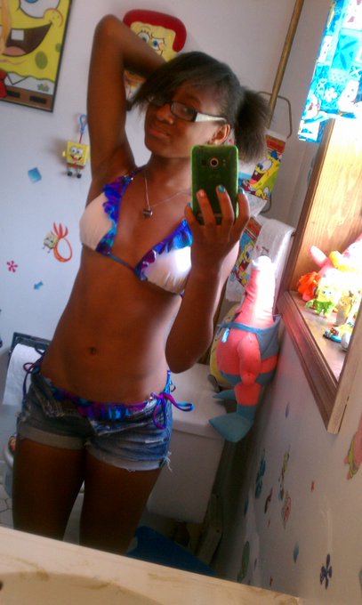 Watch Just Whit 😌's leaked NSFW photo on TwXstars