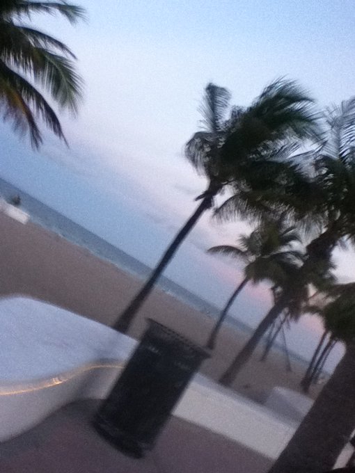 My beachh 😁 http://t.co/jFZUOhHU<a href="/tag/newprofilepic"class="tags"><span>#newprofilepic</span></a>