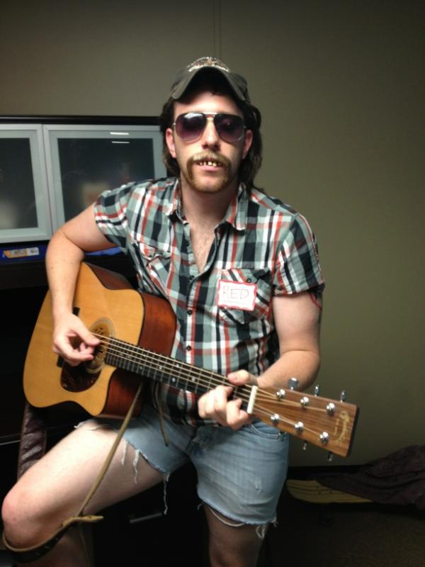 COFHouston's tweet image. RT @SirBlakeness: Our new student intern is breath-taking #creativityisfun