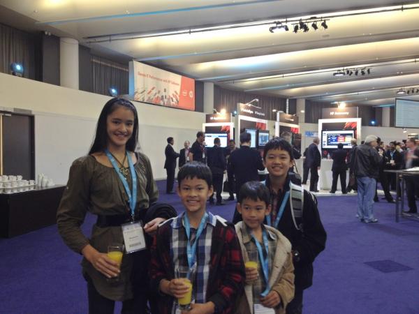 bhowarth's tweet image. Fantastic :-) RT @WuWuWuster #hptaw My biggest supporters really enjoyed @bhowarth key note session today