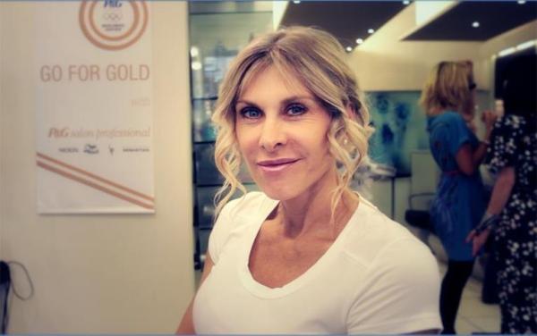 foundlightuk's tweet image. Spent AM filming the very glamorous Sharron Davies for Wella at Cheynes Hairdressers, Edinbrurgh.. what a lovely lass.