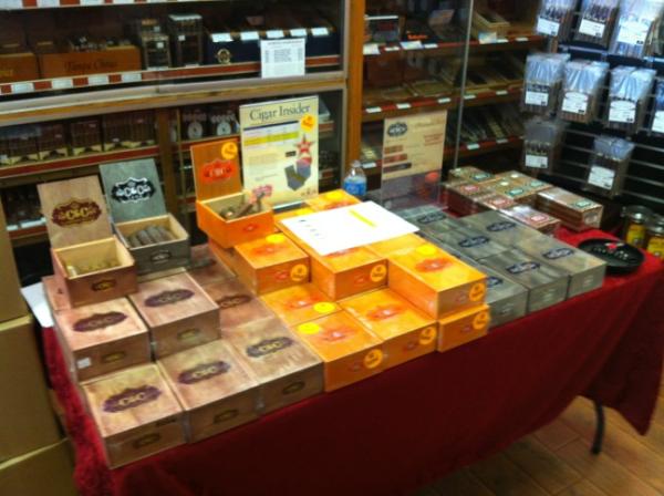 Jeff_CandCCigar's tweet photo. C&amp;C in the Homosassa Springs Tobacco Depot House!!!! 20% off, much Swag!! http://t.co/RPUhMFEt