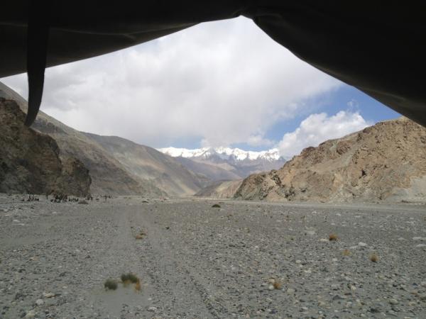 extremetractor's tweet image. Pic : The Road