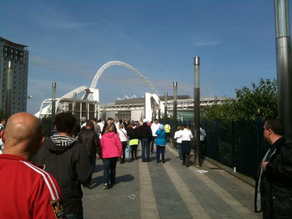 zeroquinn's tweet image. #wemberleeeeey