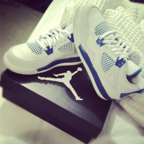 Lucyrossee's tweet image. After a long day I reward myself to these babiesss :) #Military4's
