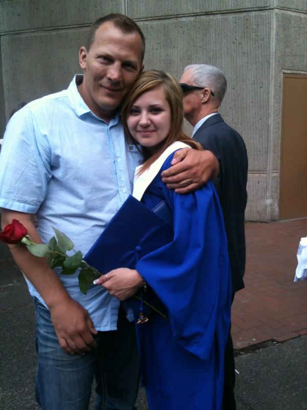 billmahood's tweet photo. My little girl is a GRAD! http://t.co/J4kEDkDr