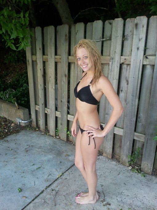 Lol my wet mop :) http://t.co/bWISD3Lh<a href="/tag/toes"class="tags"><span>#toes</span></a>