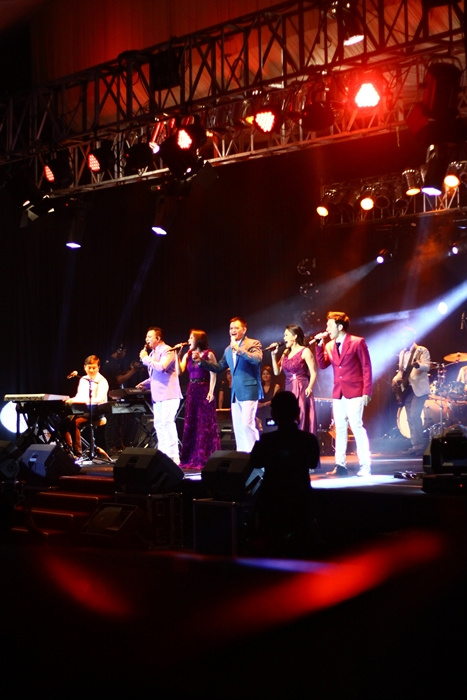 Mantab nih RT <a href="/devimaula/">DeviMaula</a>: <a href="/konserHATIsmg/">apostrophe</a>