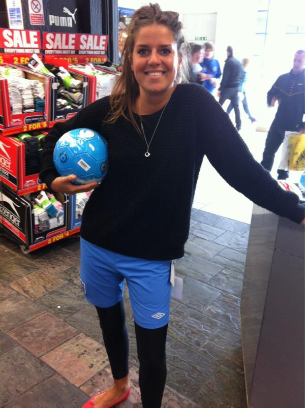 Anna__Ferguson's tweet photo. Football slut? @jemmasb http://t.co/i9U8IS8y