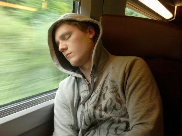 DESTINITY66's tweet photo. Seb v.s is sleeping... http://t.co/jamy2kiZ