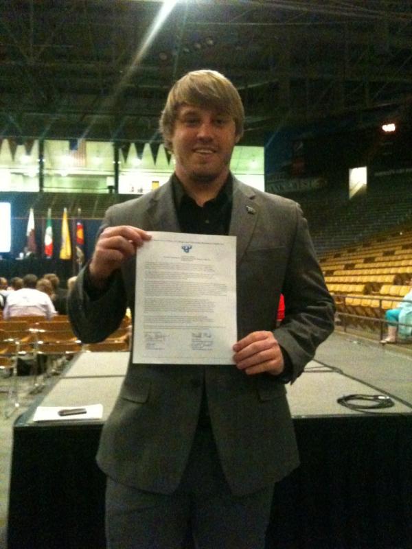 swacurh's tweet photo. Our spiffy newly signed charter! #NACURH2012 http://t.co/LdtdlFlj