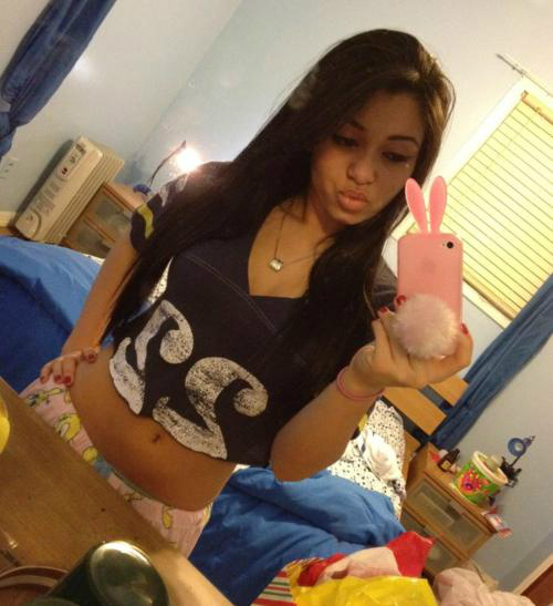 NikesBabyy's tweet photo. told yous i looked ractchet this morning http://t.co/LUWiYVth