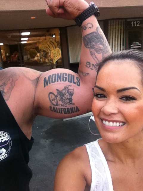Idk if his arm looks big or my head does  lol #bigbrother http://t.co/II6EtHnp