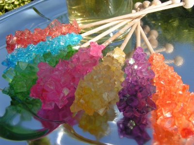 LuczaiG's tweet photo. Kandiszpálca különleges alkalmakra. Gyerekzsúrok, felnőtt partik. Limonádék, koktélok édes éke. http://t.co/p8nzcgjh http://t.co/XivZmkd4