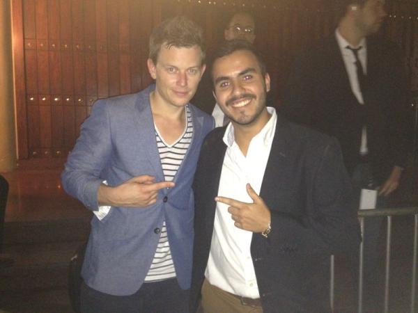cessmoreno's tweet photo. Excellent thursday night with @FeddeLeGrand, thx for the souvenir bro!! http://t.co/oluGEnE4
