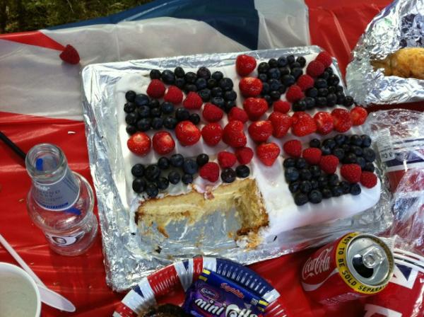 The cake at Cambrian Crescent... #lowestoft #jubilee