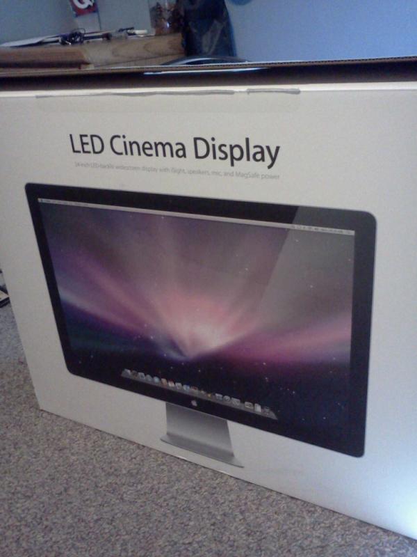 chrisdykesTV's tweet image. I'm about to finally part ways with this guy. :-( #macstuff, #sosad