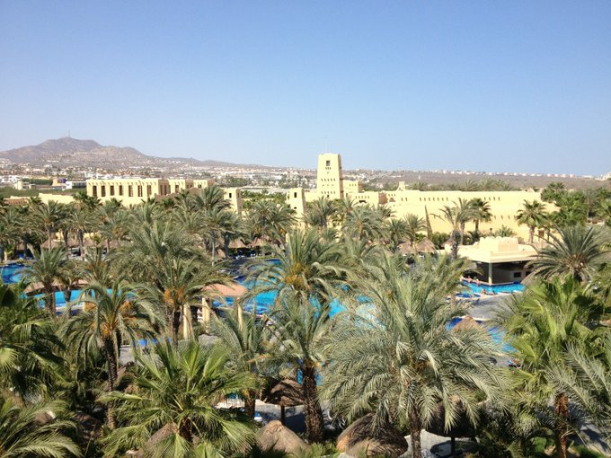 My view right now. http://t.co/nGtxbIaZ