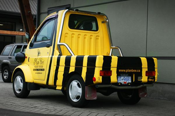 theSignPad's tweet photo. Unique graphics for a unique vehicle! We designed and applied these graphics for a local business named "Plan Bee". http://t.co/IRIFqBnm