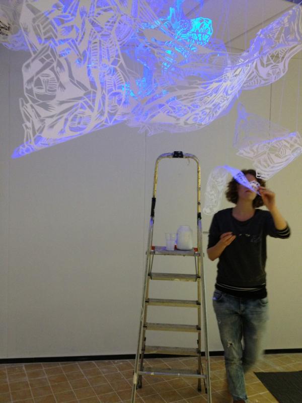 Blacklight expo in opbouw. Vanaf as donderdag elke do, vr en zat in juni te zien! ilovetape.nl/agenda