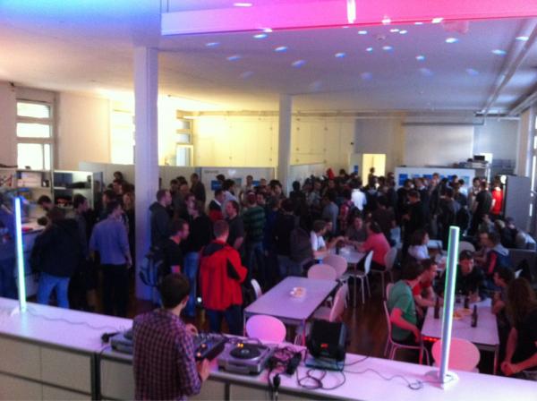 oellegaard's tweet image. Divio after party #djangocon #divio