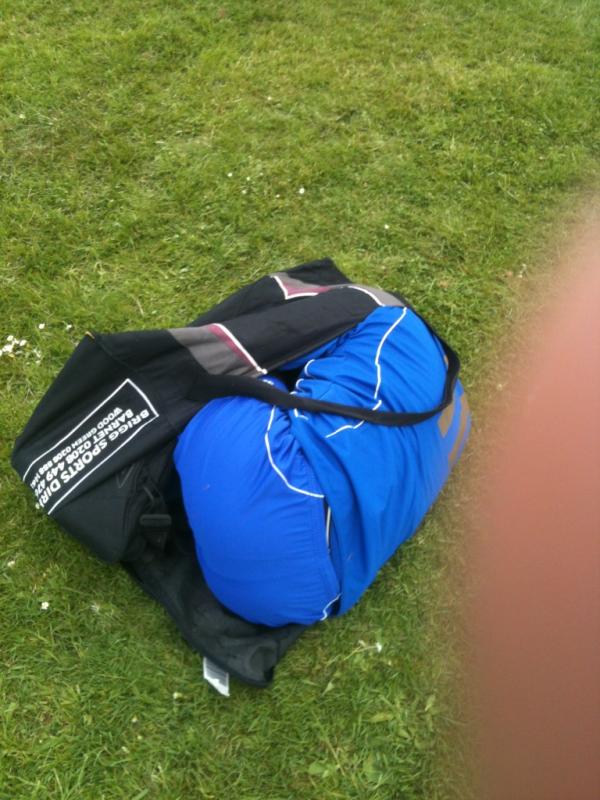 balthopace's tweet photo. 6 shirts, 3 shorts, 6 socks, goaly gloves and a football kit bag later I think @rmbrien warmed up
#hatewindlovealgae http://t.co/ekR6w3Mw