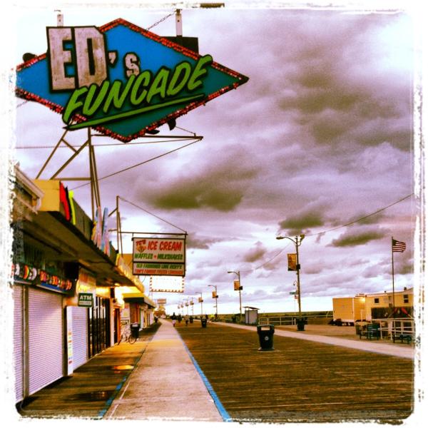 kelseykutch23's tweet image. Dreary day in wildwood #missingsun