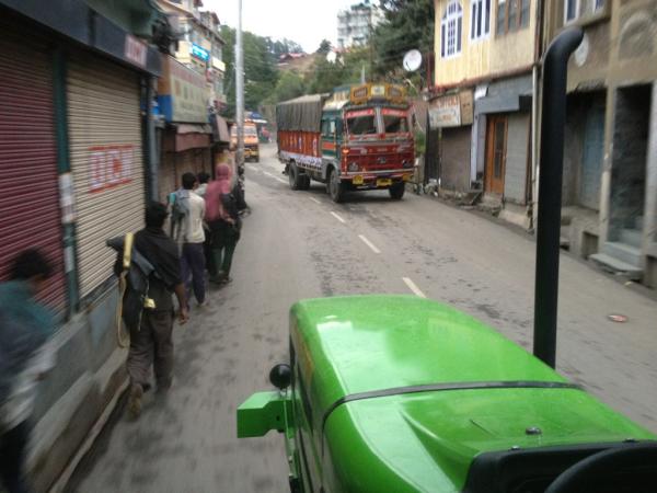 extremetractor's tweet image. At Shimla - Sanjauli
