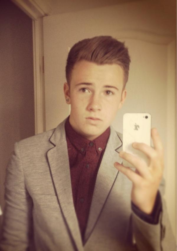 ThisBenWilliams's tweet image. #funkyshirt