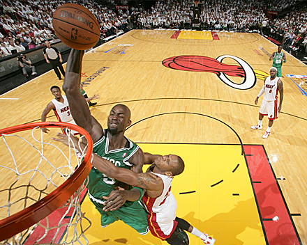 Damn - this photo from last nights Celtics win is AWESOME! So proud of my Home Town Team - Go Boston<a href="/tag/exxxotica"class="tags"><span>#exxxotica</span></a>