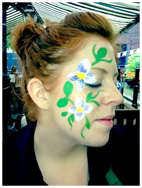 Face painting flowers