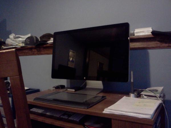 chrisdykesTV's tweet image. The new kid. Too bad I had to spend #muhmoney. At least I can get back to work now. #macstuff