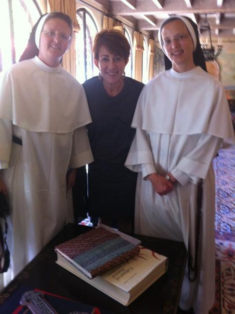 Patricia Heaton On Twitter Me The Sisters Of St Cecelia Convent In Nashville Dominicans Rock Http T Co Omma2pn3