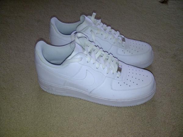 FinishLine's tweet photo. Classics. RT @mdesroc: @FinishLine @ABR_GTNCEKIKS23 nothing beats the lines of a AF-1, nothing #toddb http://t.co/wvqdgA1l